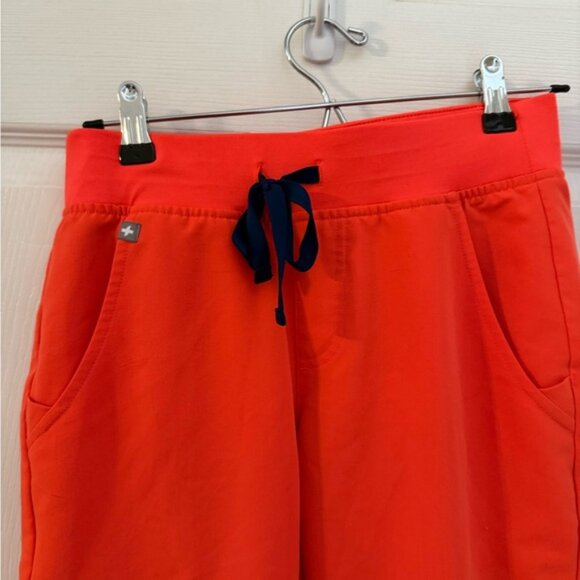 Figs Scrub Pants petite ladies jogger XSP Technical Collection shocking orange - Picture 2 of 12